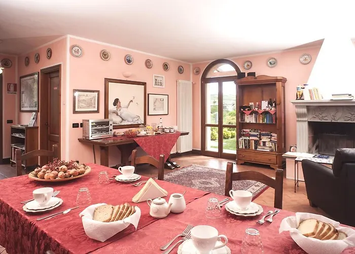 مزرعة للإقامة Il Cavicchio بيانورو